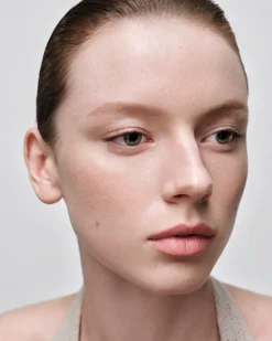 Prada LABIOS^Barra De Labios Monochrome Hyper Matte - B11 - Alabaster