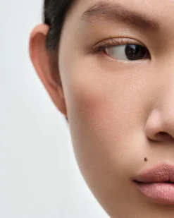 Prada LABIOS^Barra De Labios Monochrome Hyper Matte - B11 - Alabaster