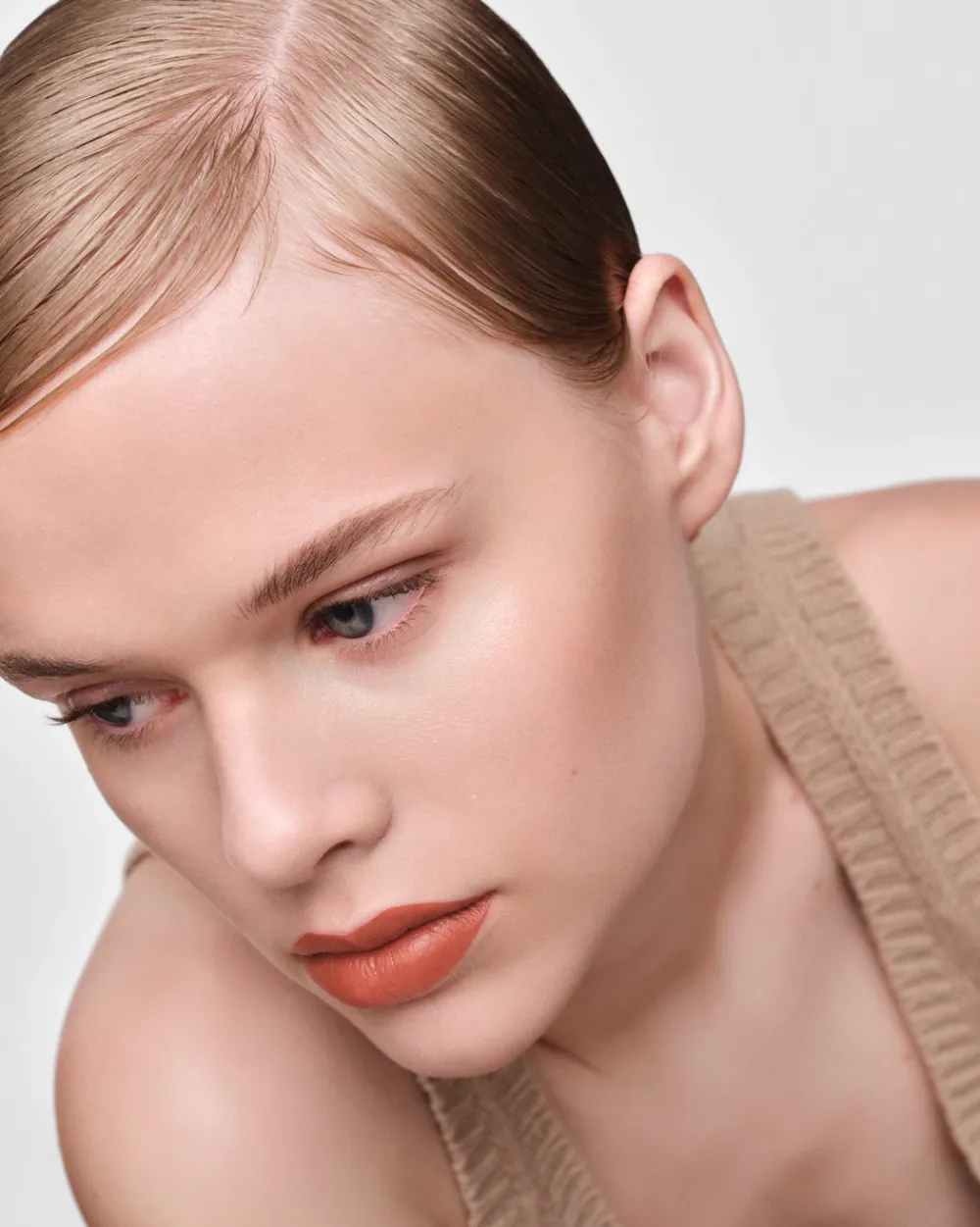 Prada LABIOS^Barra De Labios Monochrome Hyper Matte - B05 - Fauve