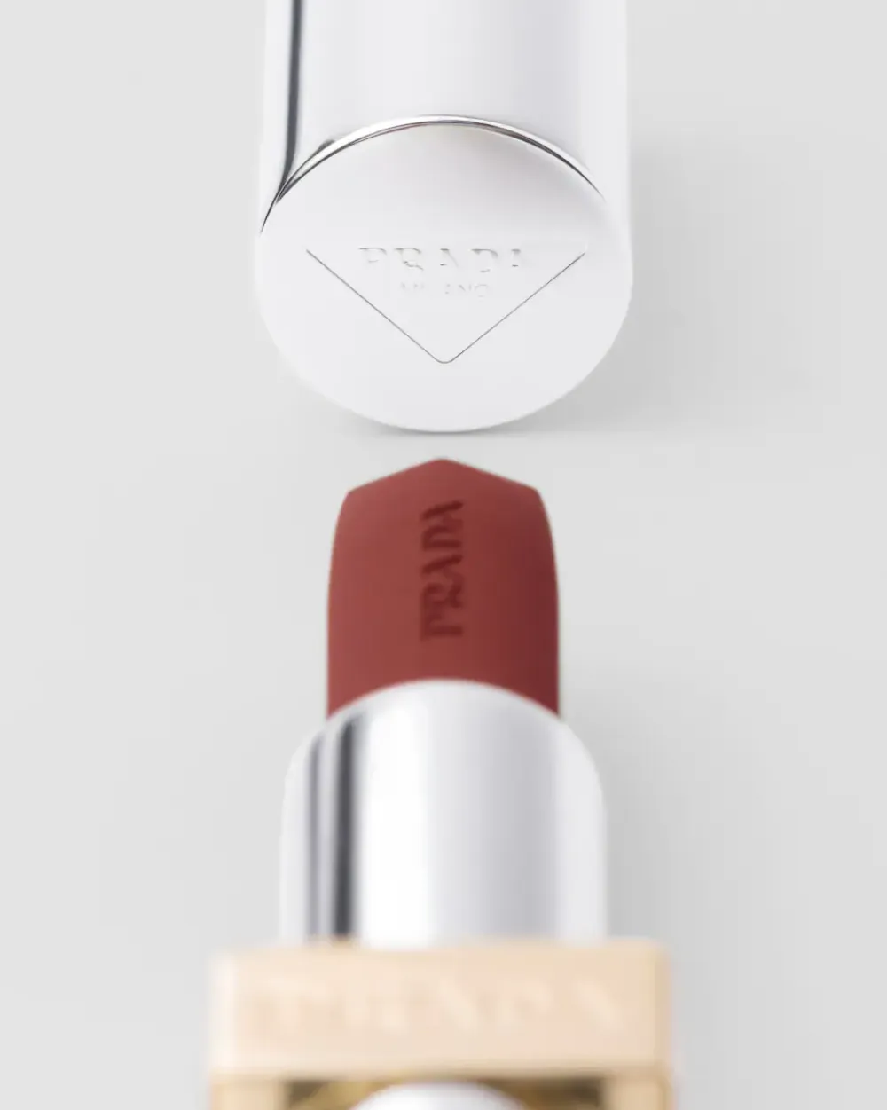 Prada LABIOS^Barra De Labios Monochrome Hyper Matte - B03 - Mahogany
