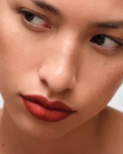 Prada LABIOS^Barra De Labios Monochrome Hyper Matte - O77 - Arancio