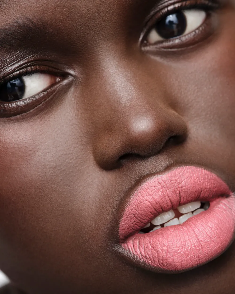 Prada LABIOS^Barra De Labios Monochrome Hyper Matte - P59 - Amarena