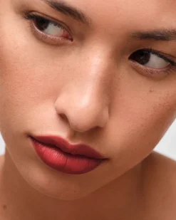Prada LABIOS^Barra De Labios Monochrome Hyper Matte - R29 - Pompei