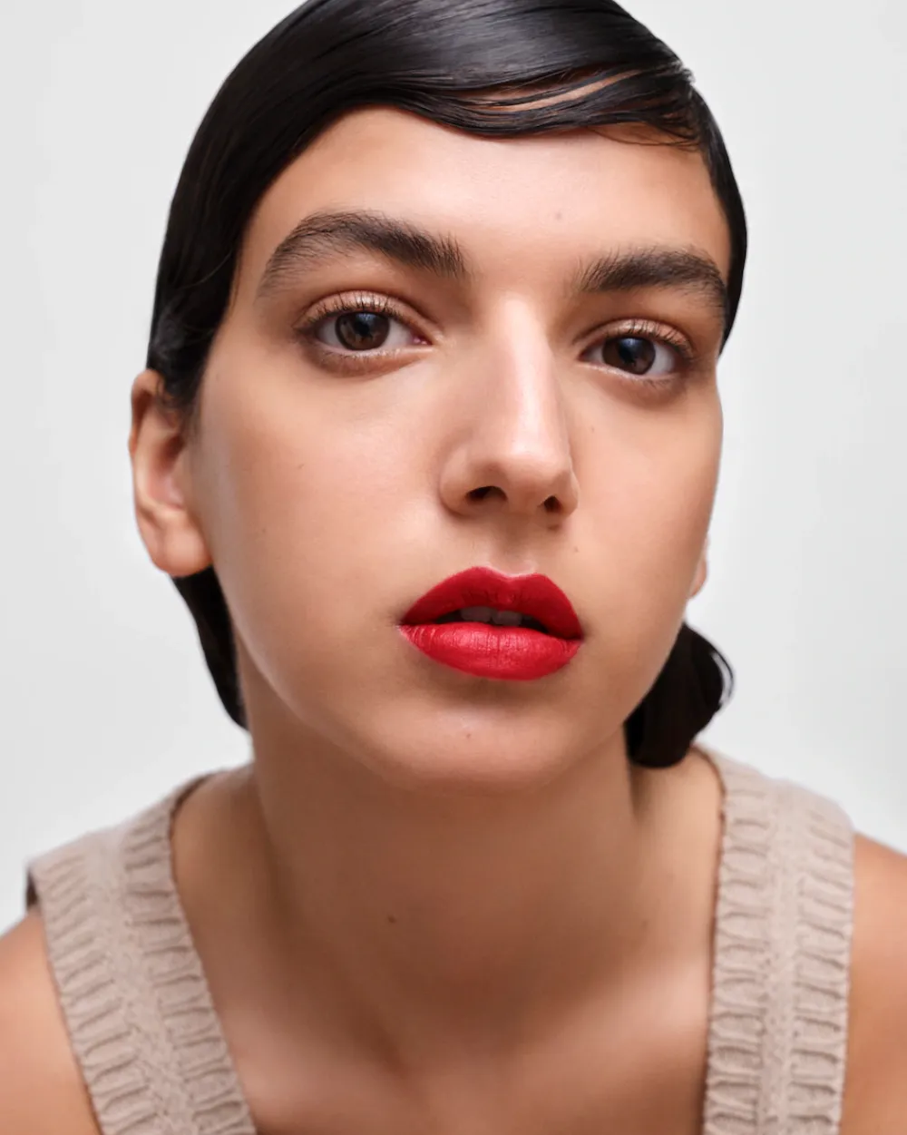 Prada LABIOS^Barra De Labios Monochrome Hyper Matte - R27 - Rubino