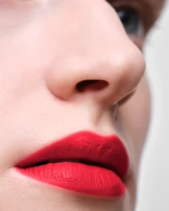 Prada LABIOS^Barra De Labios Monochrome Soft Matte - R127 - Carminio