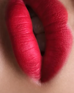 Prada LABIOS^Barra De Labios Monochrome Soft Matte - R128 - Granato