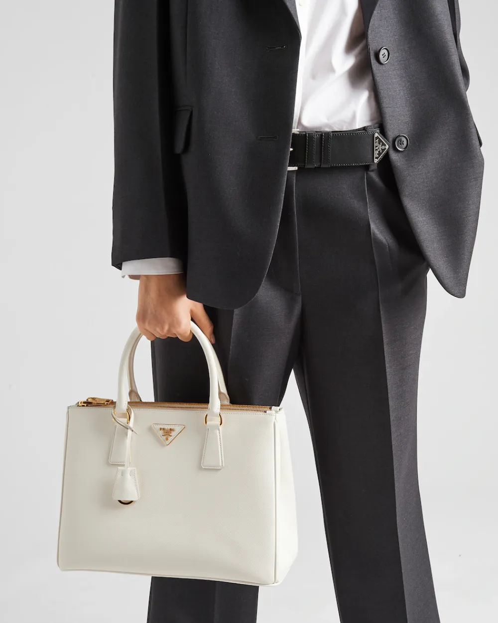 Mujer Prada BOLSOS CON ASA SUPERIOR|BOLSOS CON ASA SUPERIOR^Bolso Grande Galleria De Piel Saffiano