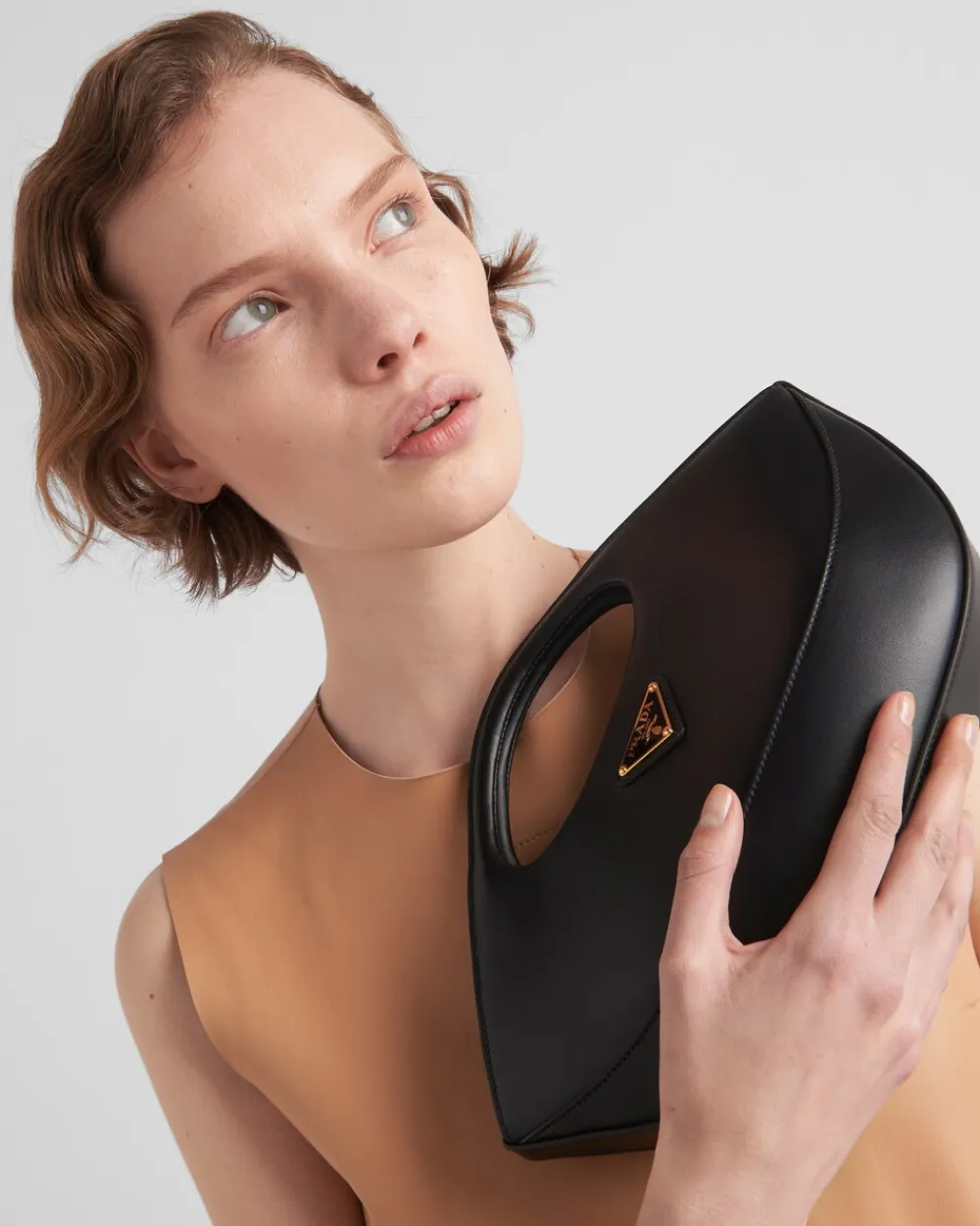 Mujer Prada BOLSOS CON ASA SUPERIOR|BOLSOS CON ASA SUPERIOR^Bolso Mediano De Piel