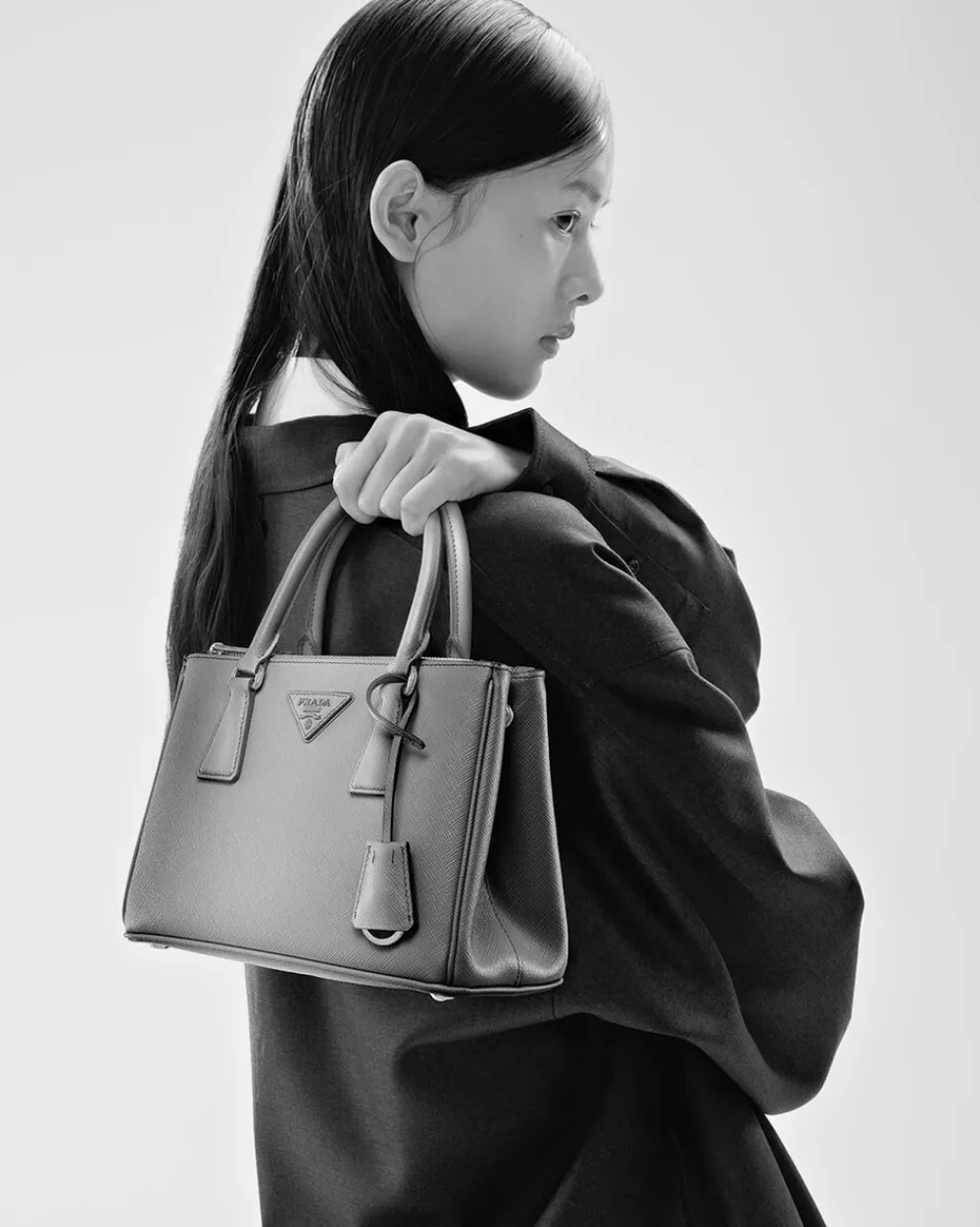 Mujer Prada BOLSOS CON ASA SUPERIOR|BOLSOS CON ASA SUPERIOR^Bolso Mediano Galleria De Piel Saffiano Sombreada