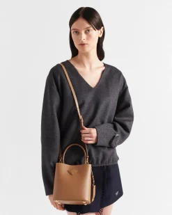Mujer Prada BOLSOS CON ASA SUPERIOR|BOLSOS CON ASA SUPERIOR^Bolso Pequeño De Piel Saffiano Panier