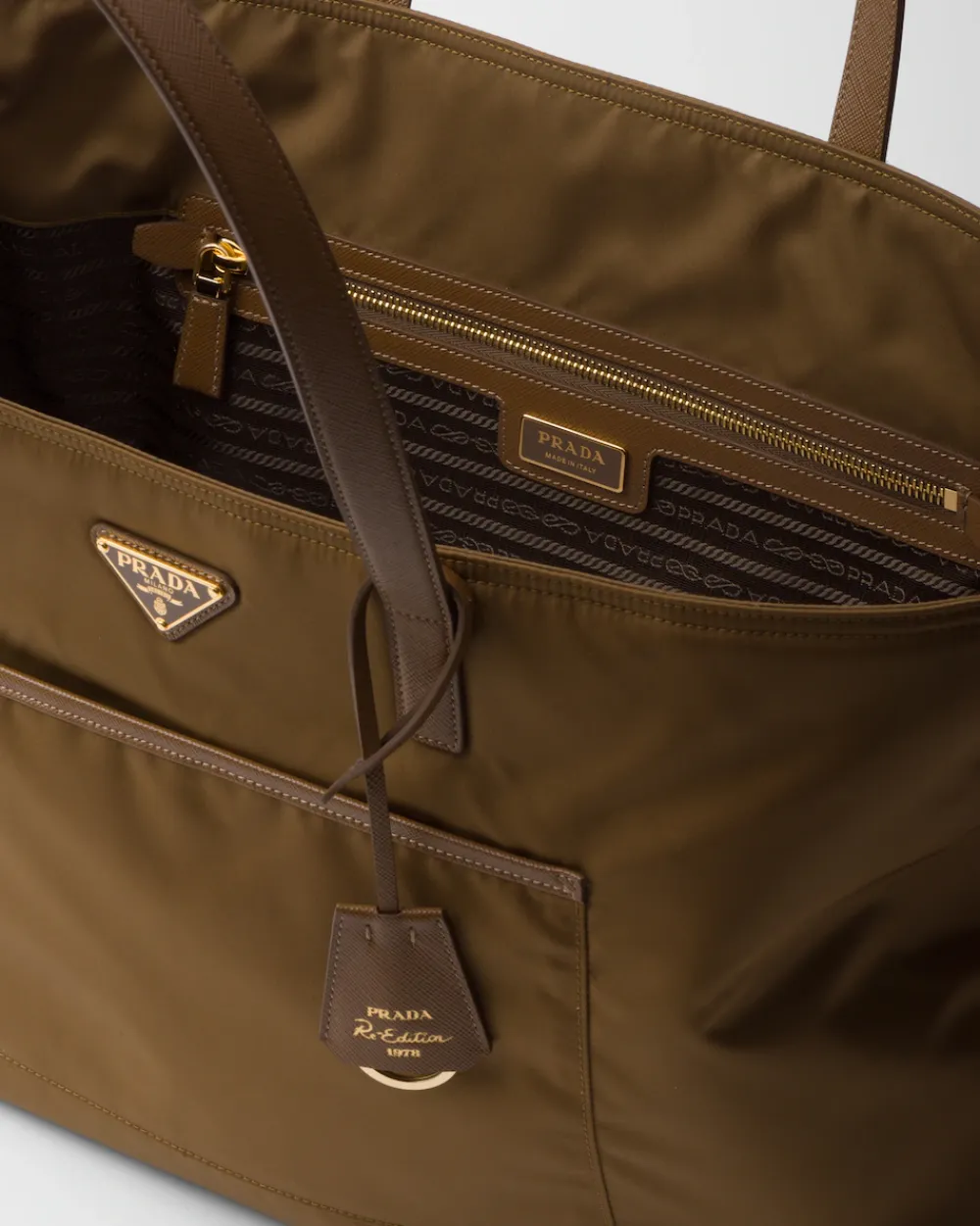 Mujer Prada COLECCIÓN FEMENINA|BOLSOS GRANDES^Bolso Tote Grande De Re-nylon Y Piel Saffiano Re-edition 1978