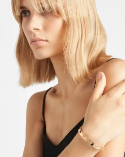 Mujer Prada COLECCIÓN DE JOYERÍA ELEGANTE^Brazalete Con Detalle Calado Eternal Gold De Oro Amarillo