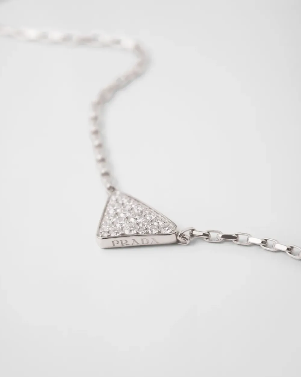Mujer/Hombre Prada COLECCIÓN DE JOYERÍA ELEGANTE|COLECCIÓN DE JOYERÍA ELEGANTE^Collar Con Minicolgante Triangular Eternal Gold En Oro Blanco Y Diamantes