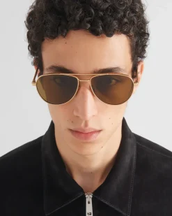 Hombre Prada GAFAS DE SOL^Gafas De Sol Con Una Icónica Placa De Metal