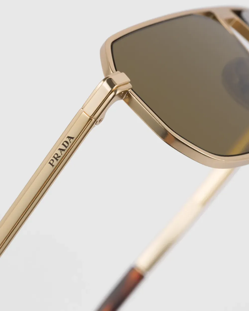 Hombre Prada GAFAS DE SOL^Gafas De Sol Con Una Icónica Placa De Metal