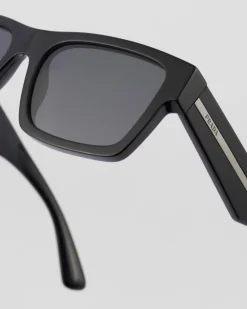 Hombre Prada GAFAS DE SOL^Gafas De Sol Con Una Icónica Placa De Metal
