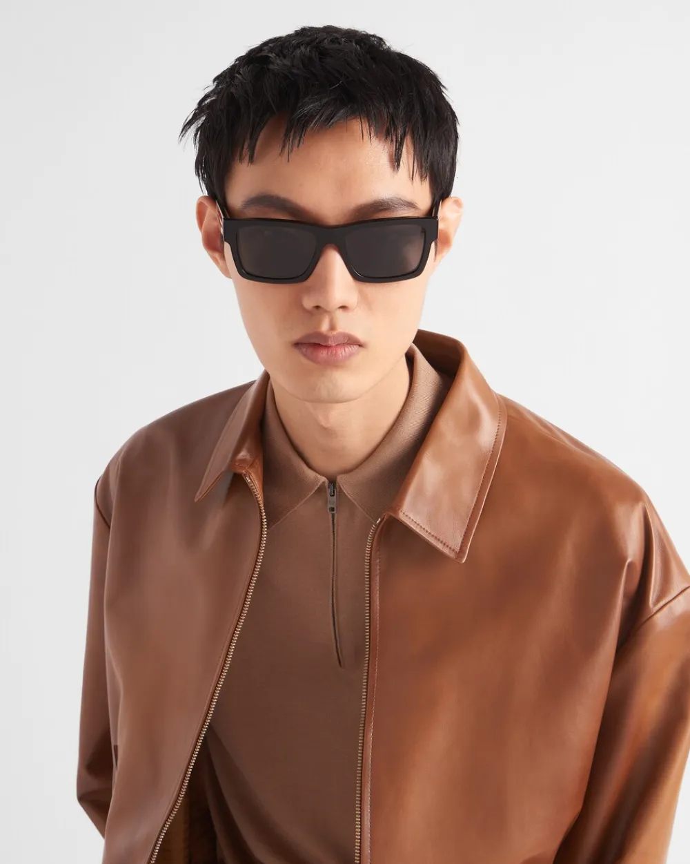 Hombre Prada GAFAS DE SOL^Gafas De Sol Con Una Icónica Placa De Metal