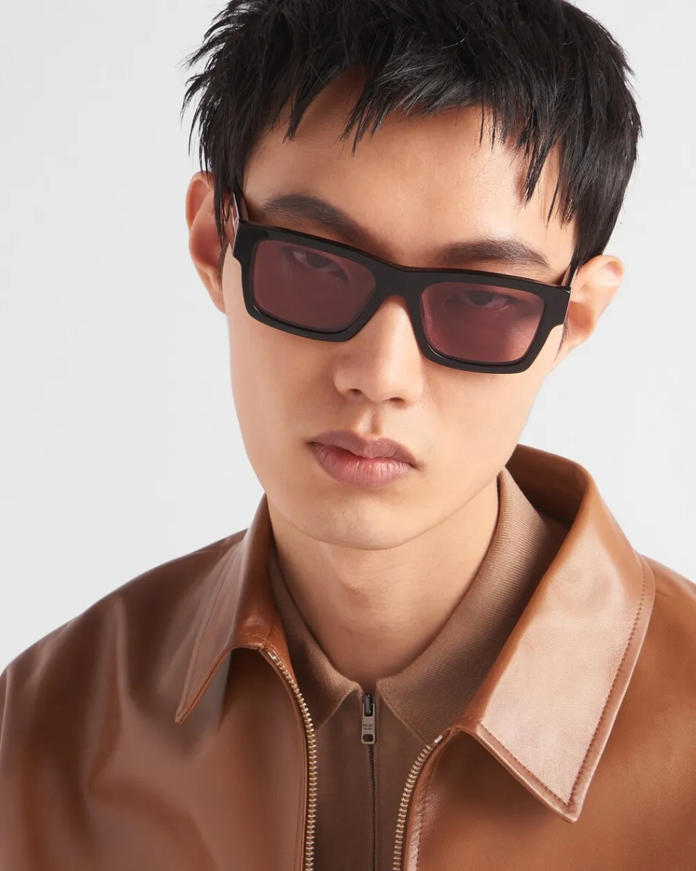Hombre Prada GAFAS DE SOL^Gafas De Sol Con Una Icónica Placa De Metal
