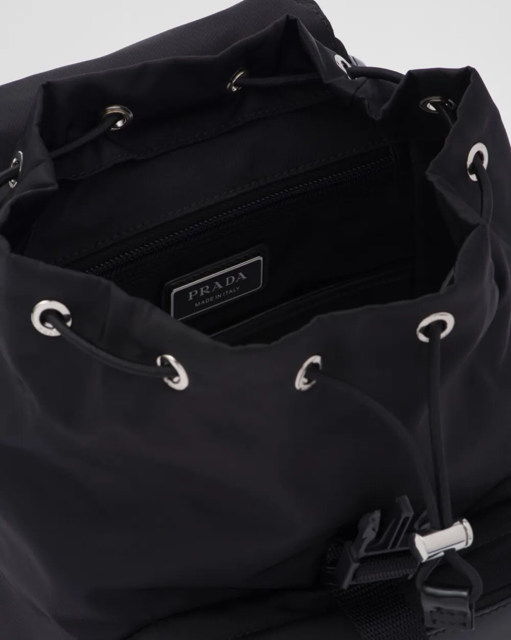 Hombre Prada MOCHILAS Y RIÑONERAS^Mochila De Re-nylon Y Piel Cepillada