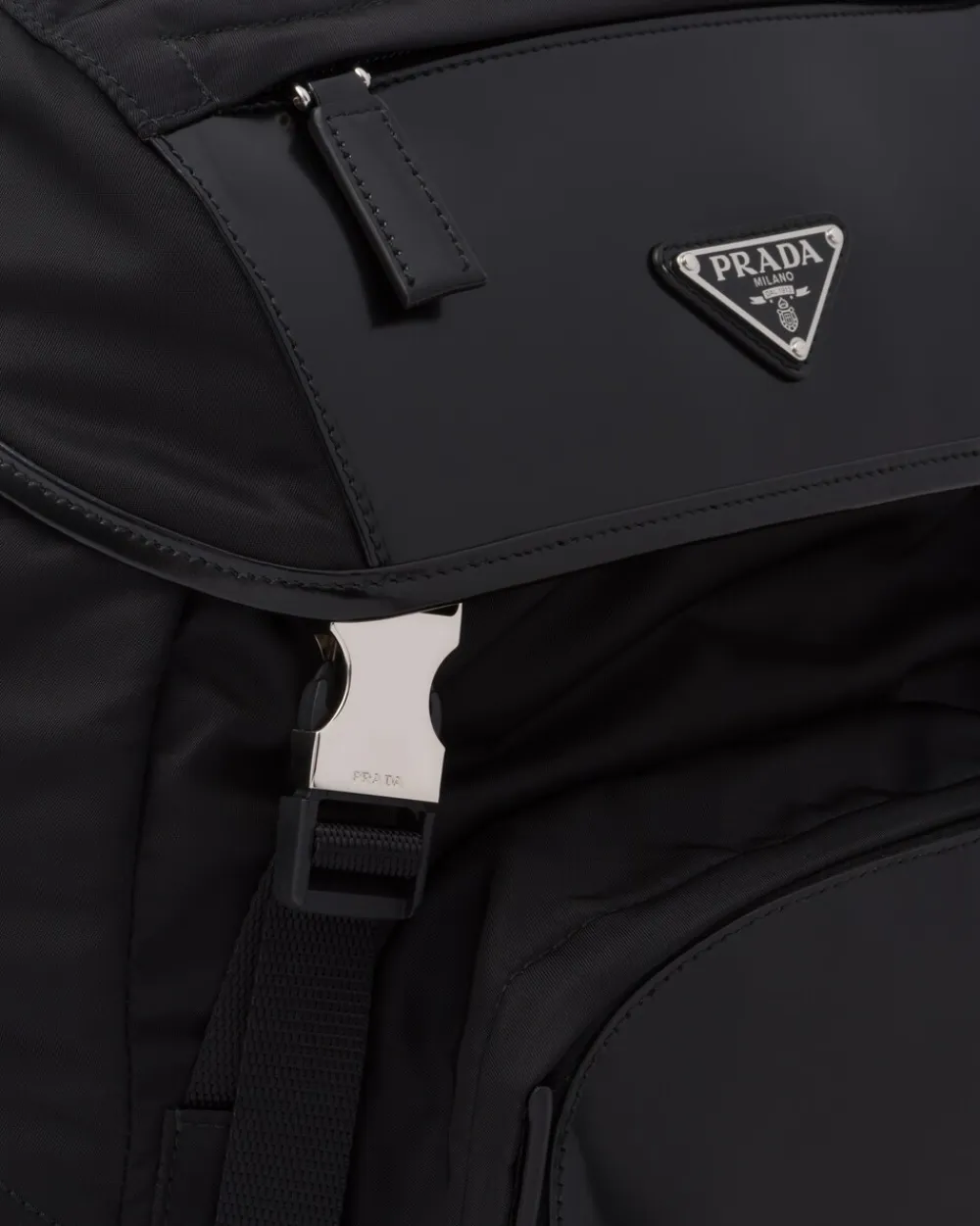 Hombre Prada MOCHILAS Y RIÑONERAS^Mochila De Re-nylon Y Piel Cepillada
