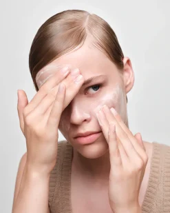Prada CUIDADO FACIAL^ Augmented Skin - The Cleanser