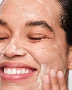 Prada CUIDADO FACIAL^ Augmented Skin - The Cleanser