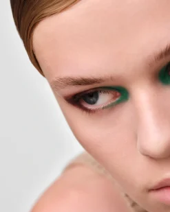 Prada OJOS^Sombra De Ojos Dimensions - 04 - Poetry